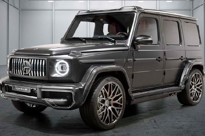 Mercedes-Benz G-Class 2020 mới là dòng SUV địa hình hạng sang với cấu hình 5 chỗ ngồi. Tuy nhiên nếu cảm thấy chiếc xe vẫn rộng rãi và cần chở thêm người, hãng độ Hofele đã cung cấp cho khách hàng một giải pháp hợp lý.
