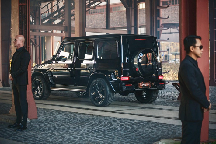 Mức độ chống đạn của Mercedes-Benz G-Class Invicto là VR6 nhưng có khả năng bảo vệ khỏi những vụ nổ bên sườn xe như limousine của các quan chức chính phủ. Để bảo vệ tối đa chiếc Mercedes-Benz G-Class khỏi những vụ tấn công bên ngoài, hãng Brabus cung cấp cả gói Invicto VR6 Plus ERV (Explosion Resistant Vehicle).