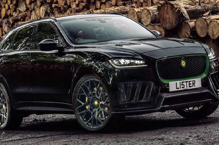 Lister Stealth 2021 mới được mệnh danh là chiếc SUV nhanh nhất nước Anh. Đây là siêu SUV phát triển dựa trên Jaguar F-Pace SVR. Mẫu xe này trang bị động cơ V8 5.0L tăng áp, được điều chỉnh để cho ra công suất 665 mã lực, mô-men xoắn 881 Nm. Hiệu suất này cao hơn 22% so với F-Pace SVR.