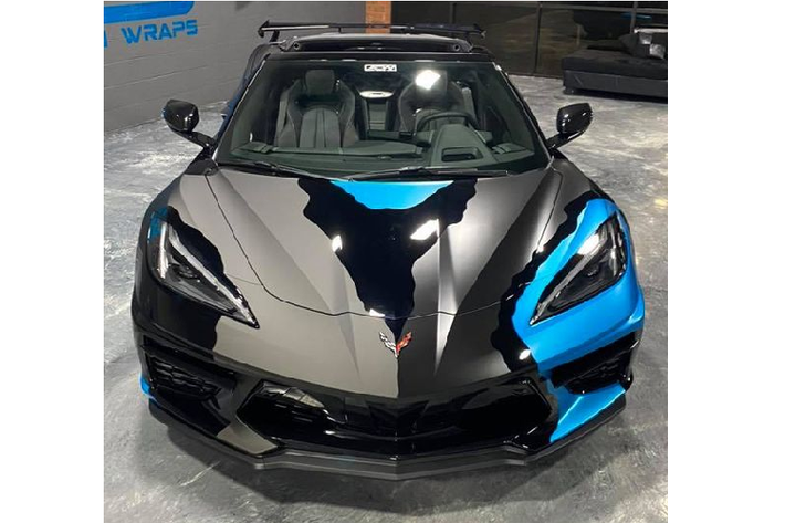Bên cạnh những thay đổi trực quan, phiên bản Corvette này dường như sẽ còn được nâng cấp hiệu suất vận hành, thông qua hệ thống cơ khí và phần mềm trong thời gian tới. Vào Tháng 1 vừa qua, Hennessey Performance cũng đã từng chia sẻ về dự án ‘hack’ bộ phận ECU của Corvette, qua đó tăng sức mạnh cho chiếc xe thể thao 2 cửa.