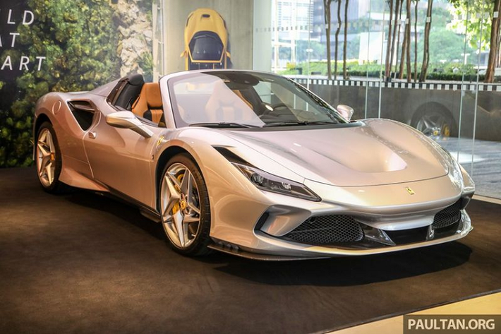 Mới đây, hãng xe Ý đã chính thức vén màn siêu xe Ferarri F8 Spider hoàn toàn mới tại đất nước Malaysia với giá từ 1,178 triệu RM (khoảng 6,5 tỷ VNĐ) và chưa bao gồm các thuế phí, bảo hiểm kèm theo... Như vậy, đây là thị trường đầu tiên trong khu vực Đông Nam Á chào đón mẫu "siêu ngựa" tới từ nước Ý. Dự kiến sau Malaysia, Singapore sẽ là đất nước tiếp theo chào đón mẫu xe này.
