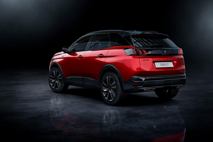 Tại thị trường châu Âu, Peugeot 3008 2020 có nhiều tùy chọn động cơ khác nhau. Đầu tiên là động cơ xăng PureTech 130 với 3 xi-lanh, dung tích 1,2 lít, tạo ra công suất tối đa 130 mã lực và mô-men xoắn cực đại 230 Nm. Động cơ kết hợp với hộp số sàn 6 cấp hoặc tự động 8 cấp và hệ dẫn động cầu trước.