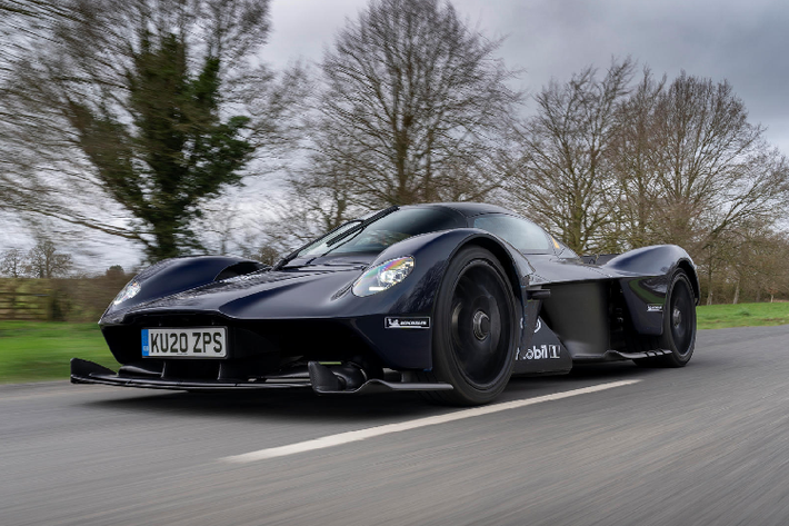 Cả Aston Martin và Red Bull Advanced Technologies hiện đang chính thức kết hợp và thực hiện các thử nghiệm cuối cùng trước khi đưa chiếc xe đến với những người chủ sở hữu.