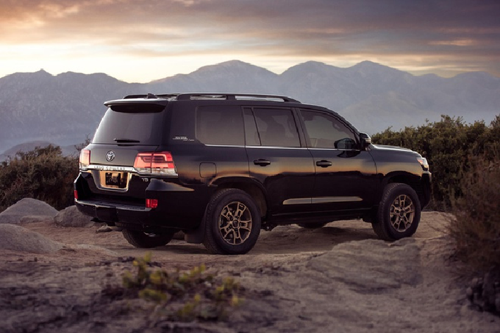 Cũng theo Best Car Web, Land Cruiser thế hệ mới sẽ sử dụng nền tảng TNGA của Toyota giúp SUV nhẹ hơn thế hệ cũ.