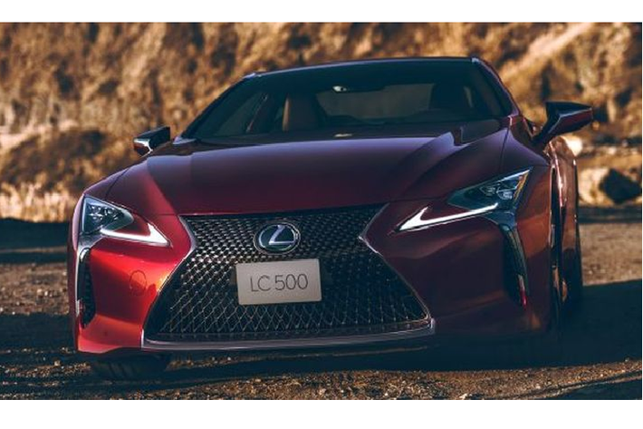 Như vậy, Lexus LC 500 2020 mới đắt hơn 310.000 RM (khoảng 1,69 tỷ đồng) so với những chiếc LC được giới thiệu lần đầu tiên ở thị trường Malaysia cách đây 3 năm (7/2017), tất nhiên, LC 500 2020 sẽ có nhiều trang bị hơn bản cũ. Lexus LC 500 facelift ra mắt toàn cầu hồi tháng 4 năm nay, với phần lớn các sửa đổi diễn ra ở phía sau lớp thân vỏ tuyệt đẹp.