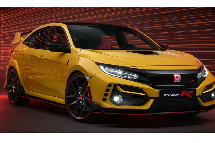 Tương tự Honda Civic Type R 2021 tiêu chuẩn, bản giới hạn cũng trang bị gói công nghệ trợ lái Honda Sensing gồm những hệ thống an toàn như cảnh báo va chạm trước, cảnh báo chệch làn, hỗ trợ giữ làn và kiểm soát hành trình thích ứng.