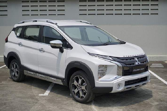 Những chi tiết mới trên xe sẽ giúp Xpander Cross có khả năng đi địa hình tốt hơn chiếc MPV, đồng thời cũng phù hợp với điều kiện đường xá Việt Nam. Ảnh: Kompas.