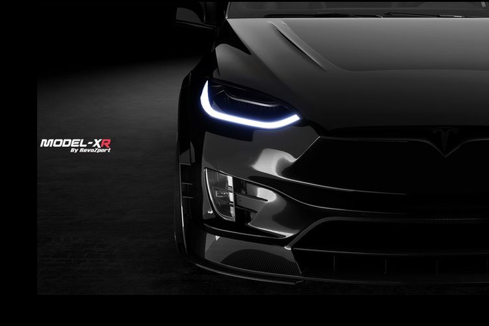 Cụ thể, bộ phận R-Zentric của RevoZport đã chế tạo bộ phụ kiện có tên Model XR dành riêng cho những chiếc Tesla Model X. Lấy cảm hứng từ Model 3R Evo, Model XR có gói khí động học bằng sợi carbon tổng hợp, bao gồm mui xe tích hợp lỗ thông gió mới, bộ chia gió trước, ốp sườn, bộ khuếch tán phía sau và cánh gió sau chủ động gắn ở cửa hậu với thiết kế hai mảnh - nhưng trông như một vì một cách được đặt rất thấp.