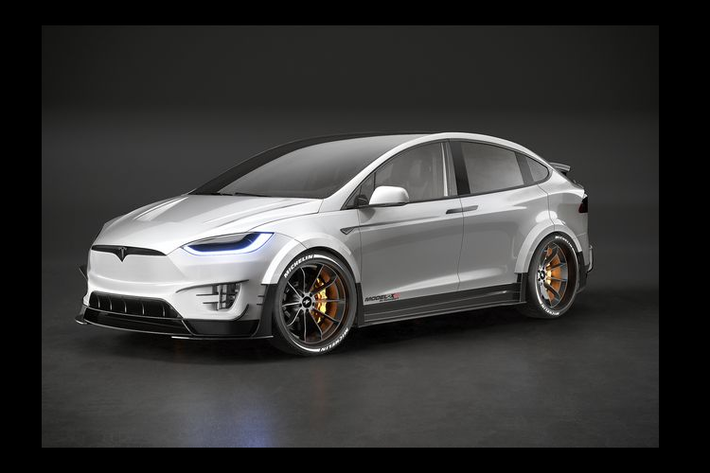RevoZport cho biết các nâng cấp kể trên đều có công dụng cải thiện luồng khí, cung cấp thêm lực ép xuống đường cho xe mà không bị tăng lực cản cho Tesla Model X mạnh mẽ hơn.
