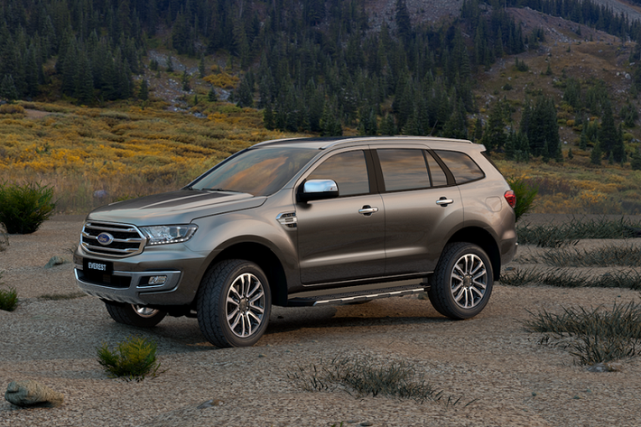 Cả hai mẫu xe Ford Everest 2020 và Ranger thế hệ mới vẫn sử dụng động cơ 2.0L tăng áp đơn và tăng áp kép bên cạnh động cơ Duratorq 2.2L. Đi kèm là các lựa chọn hộp số tự động 10 cấp hoặc 6 cấp.