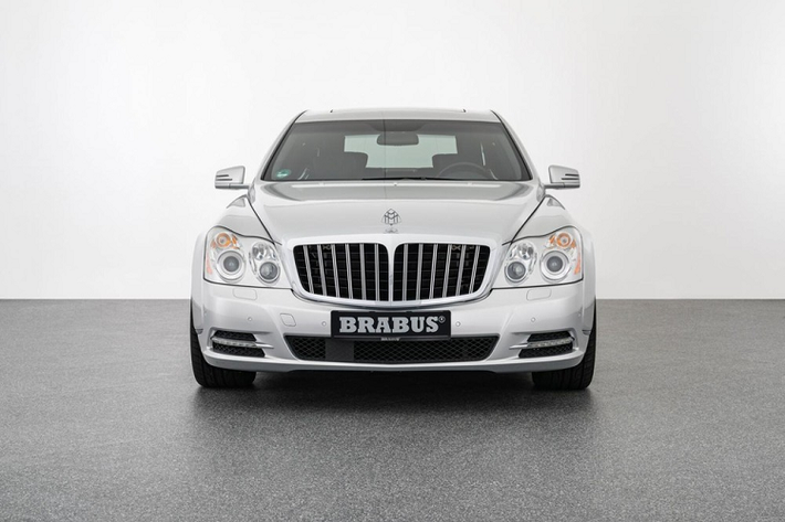 Tuy thương hiệu Maybach đã bị "khai tử" nhưng những chiếc 57S hay 62S vẫn liên tục thu hút sự chú ý khi xuất hiện trên thị trường ô tô cũ. Chiếc Maybach 57S đời cũ trong bài viết này là một ví dụ điển hình.