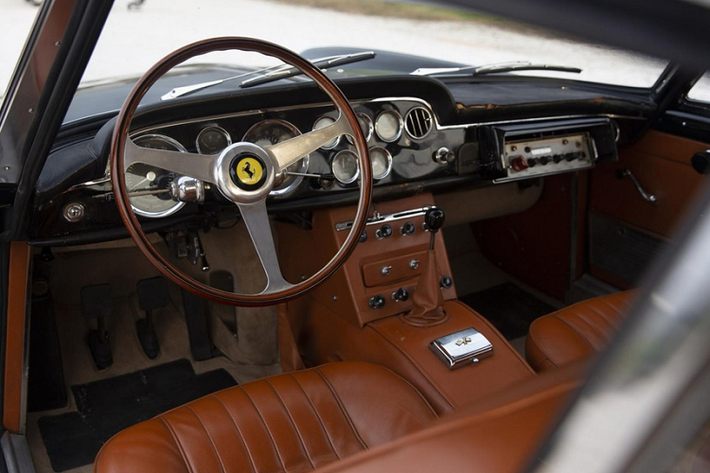 250 GTE là siêu xe có cấu hình 2+2 đầu tiên của Ferrari. Chiếc xe do Pininfarina thiết kế, dựa trên chiếc Ferrari 250 phiên bản trục cơ sở kéo dài.