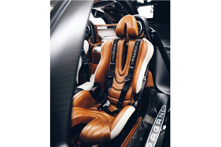 Pagani Zonda Venti được trang bị động cơ V12, hút khí tự nhiên, dung tích 7.3 lít do Mercedes-AMG sản xuất. Động cơ này sản sinh công suất tối đa lên đến 760 mã lực cùng mô-men xoắn cực đại 780 Nm.