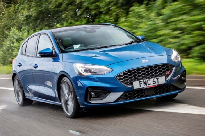 Sở dĩ siêu xe, sedan, thậm chí hatchback... thậm chí nhiều người cho rằng mẫu xe thể thao Ford Focus ST mới có thể tăng tốc mạnh mẽ là nhờ vào hộp số tự động.