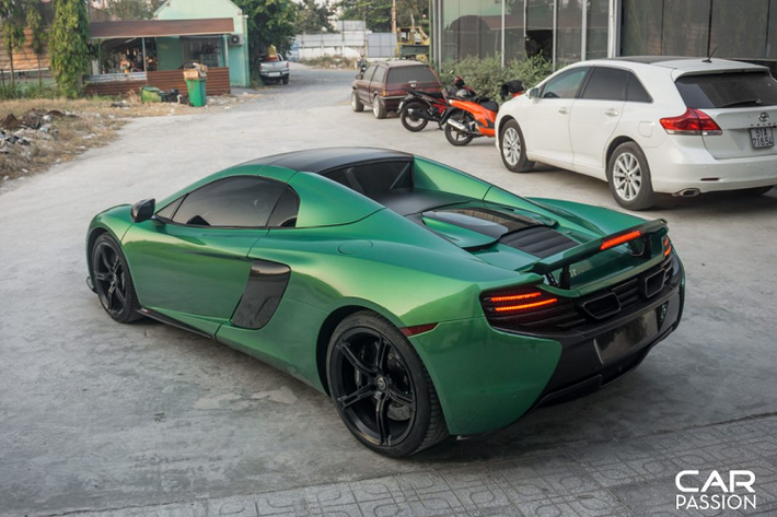 McLaren 650S Spider chính là đàn anh của chiếc 720S đang rất được quan tâm ở thời điểm hiện tại, phiên bản 650S Spider cũng chính là mẫu siêu xe đầu tiên của thương hiệu Anh Quốc cập bến dải đất hình chữ S.