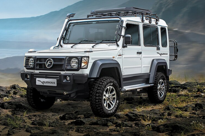 Force Gurkha 2020 mới có 2 tùy chọn động cơ diesel, gồm tăng áp 2.2L 4 xi-lanh và 2.6L 4 xi-lanh, lần lượt cho công suất 140 mã lực và 85 mã lực. Điểm khác ở đây là động cơ lớn hơn lại cho công suất thấp hơn.