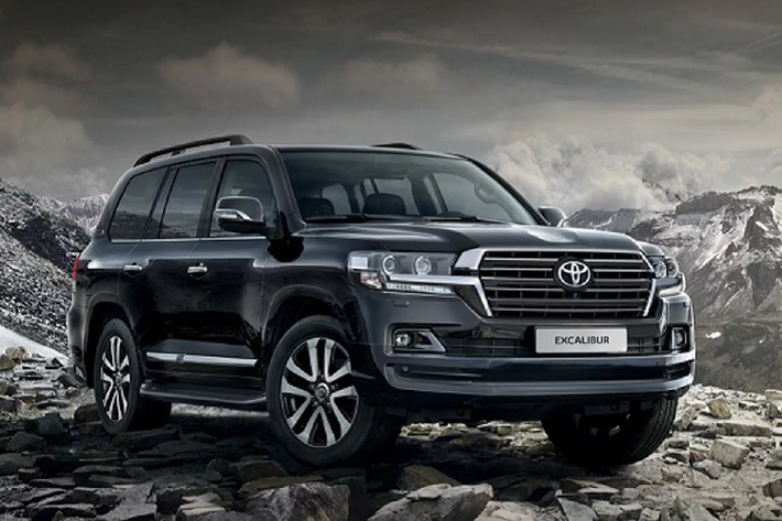 Số đông sẽ “lắc đầu” khi nhìn vào giá bán chạm mức 10 tỷ đồng của một chiếc Toyota Land Cruiser VXR MBS đời 2019, hay những chiếc Land Cruiser máy dầu đã qua sử dụng được bán lại với giá 5 – 6 tỷ đồng.