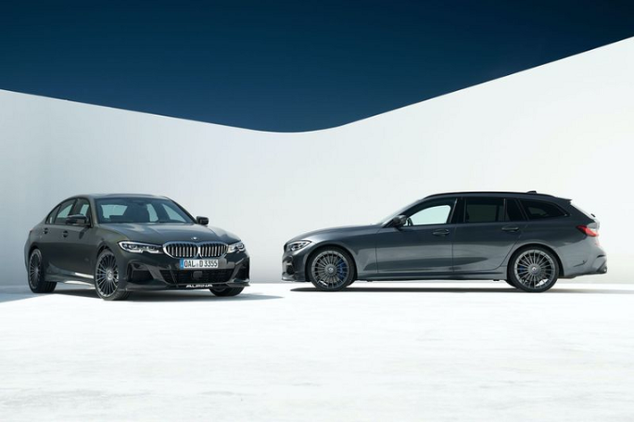 Được cung cấp với cả hai kiểu dáng Sedan và Touring, Alpina D3 S 2021 mới chính là phiên bản gần giống nhất với BMW M3 chạy dầu diesel. D3 S lấy sức mạnh từ khối động cơ dầu diesel 3.0L 6 xi-lanh thẳng hàng, cung cấp 350 mã lực tại 4.000 - 4.200 vòng/phút.