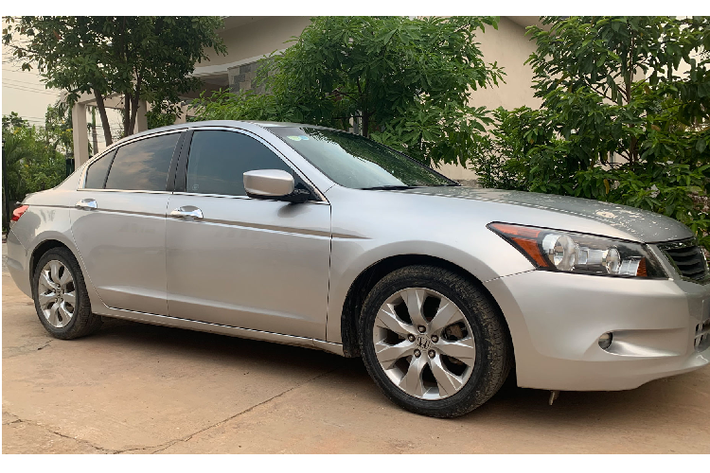 Honda Accord đời 2008 (2008 – 2012) thuộc thế hệ thứ 8 này là một trong những thế hệ Accord nhập Mỹ được đưa về Việt Nam rộng rãi tại thời điểm cách đây hơn 10 năm với đầy đủ các phiên bản khác nhau.