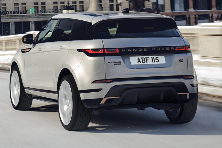 Ngoài 2 model mới sử dụng động cơ diesel hybrid hạng nhẹ, Range Rover còn phân phối các mẫu nâng cấp của Evoque như P200, P250, và P300.