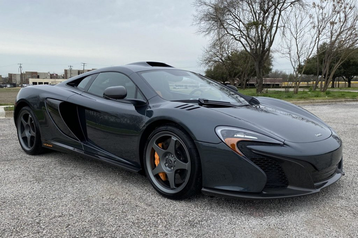 Chiếc siêu xe McLaren 650S Le Mans Limited Edition được ra mắt cách đây 5 năm nhân dịp kỷ niệm 20 năm chiến thắng của McLaren tại giải đua 24 Hours of Le Mans năm 1995.