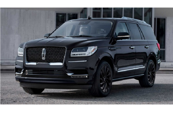 Lincoln Navigator 2020 – 77.120 USD. Mẫu SUV 8 chỗ hấp dẫn nhờ nội thất của xe sang, cabin cực yên tĩnh và động cơ mạnh mẽ. Xe sử dụng động cơ tăng áp kép V6 3.5L công suất 450 mã lực, mô-men xoắn 691 Nm.