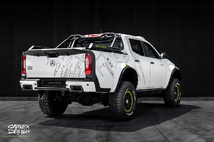 Để phù hợp hơn với những cung đường off-road khó khăn, Pickup Design đã thay thế hệ thống treo nguyên bản thành hệ thống treo mới giúp tăng chiều cao xe thêm 100 mm. Hệ thống ống xả cũng được nâng cấp bằng hệ thống ống xả đặc biệt mới.