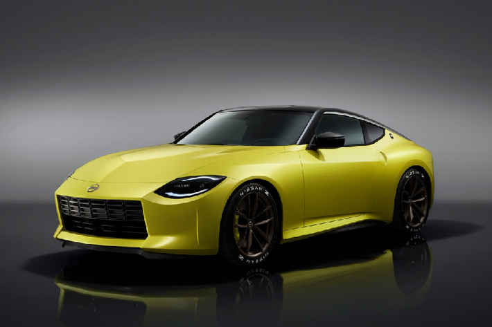 Có mặt trên thị trường vào năm 2009, Nissan 370Z đã tồn tại hơn một thập kỷ và qua thời đỉnh cao. Doanh số của mẫu xe thể thao này giảm dần qua các năm. Đã đến lúc nhà sản xuất Nhật Bản trình làng mẫu xe mới để vực dậy tiếng tăm của dòng Nissan Z-car thế hệ mới.