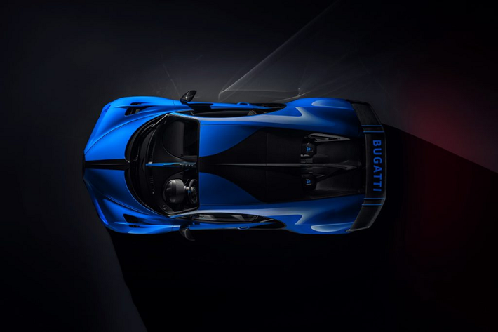 Bằng cách cải tiến hiệu quả khí động học và giảm khối lượng cho chiếc hypercar này, các kỹ sư đã cải thiện khả năng xử lý và khiến Chiron trở nên ổn định hơn khi vào cua. Chiếc xe vẫn được trang bị động cơ W16 8,0 lít, có khả năng sản sinh công suất lên tới 1.479 mã lực.