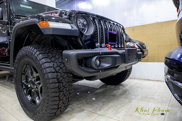 Ở thế hệ mới nhất, bán tải Jeep Gladiator Rubicon 2020 được phát triển trên nền tảng chiếc SUV Wrangler với khả năng Off-Road "thượng hạng" có tiếng. Nhờ đó, khách hàng mà chiếc bán tải thương hiệu Mỹ hướng đến là những người có đam mê với môn chạy xe địa hình.