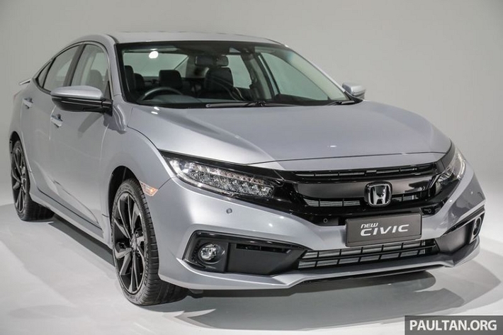 Xe sẽ tới tay người tiêu dùng nước này với 3 phiên bản 1.8 S; 1.5 TC và 1.5 TC-P, giá xe Honda Civic 2020 tương ứng cho từng phiên bản là 27.000 USD (khoảng 648 triệu đồng); 30.700 USD (khoảng 737 triệu đồng) và 33.150 USD (tương đương khoảng 796 triệu đồng).