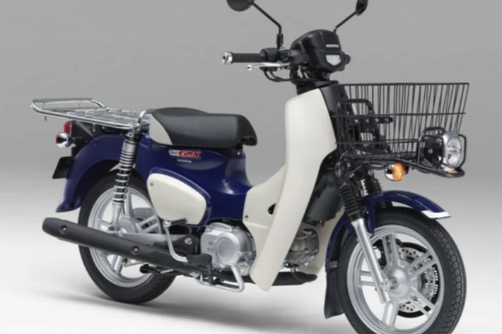 Thương hiệu xe máy Nhật Bản vừa chính thức giới thiệu mẫu xe số phổ thông Honda Super Cub 110 Pro đời 2022. Mẫu xe được nâng cấp ở góc độ vận hành. Cụ thể, Honda đã điều chỉnh mô-men xoắn, có thêm phanh ABS ở bánh trước và màn hình LCD sắc nét.