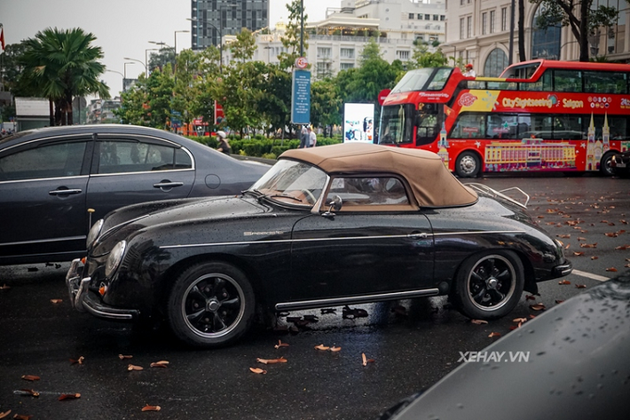 Chiếc Porsche 356A Speedster tại Việt Nam này sở hữu một cấu trúc gầm hoàn toàn mới được thiết kế bởi nhân viên của Porsche Erwin Komenda. Ngoài ra, một số chi tiết như vỏ động cơ và một số bộ phận treo được dựa trên và ban đầu được phát triển cũng như chia sẻ với thương hiệu Volkswagen.