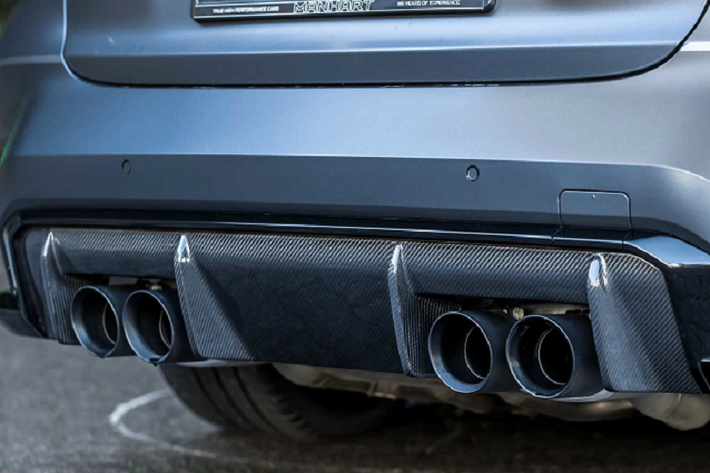 MH3 GTR sẽ có khả năng xử lý trên đường phố ấn tượng một chút so với khả năng vốn đã ấn tượng của M3 Competition. Người mua có thể chọn thiết lập bộ lò xo cuộn Manhart Variant 4 với các chi tiết từ thương hiệu KW hoặc đem tới khả năng hạ thấp xe với hệ thống lò xo H&R.