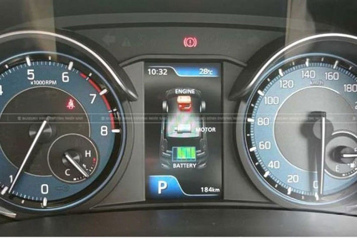 Điểm nhấn đáng chú ý nhất của Suzuki Ertiga Hybrid 2023 nằm bên dưới hệ truyền động mild hybrid mới, bao gồm máy xăng 4 xi-lanh thẳng hàng, dung tích 1.5L, sản sinh công suất tối đa 105 mã lực và mô-men xoắn cực đại 138 Nm.