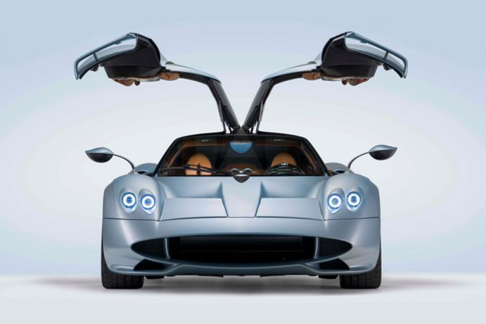 Siêu xe Pagani Huayra Codalunga là sản phẩm mới nhất đến từ hãng xe Italy. Đây là thành quả của bộ phận đặc biệt Pagani Grandi Complicazioni trong hơn 2 năm.