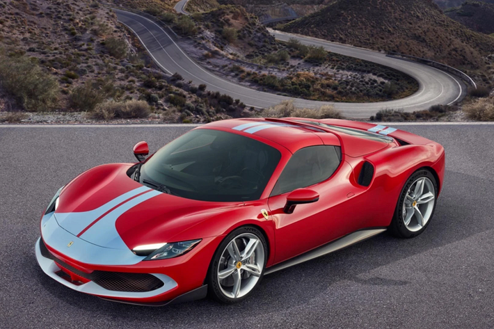 Ferrari cho biết một chiếc GTS được trang bị gói Assetto Fiorano tạo ra 360kg lực ép xuống mặt đường ở vận tốc 240km/h.