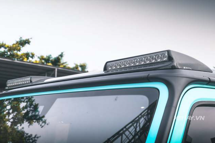 Để tham khảo, Mercedes-AMG G63 chính hãng hiện đang được phân phối tại thị trường nước ta với giá 10,95 tỷ đồng.