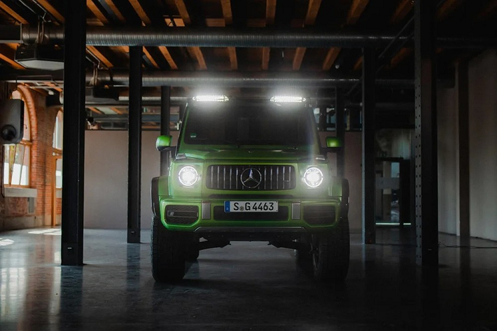 Mẫu xe việt dã hạng sang Mercedes-Benz G500 4×4² đã bị ngừng sản xuất vào năm 2018. Sau 4 năm, mẫu xe thay thế Mercedes-Benz G500 4×4² đã chính thức quay trở lại thị trường dưới cái tên Mercedes-AMG G63 4x4² thế hệ mới.