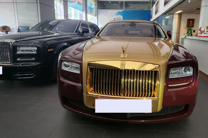 Trước đó, Ngân hàng BIDV chi nhánh Quy Nhơn cho biết họ thu giữ tài sản bảo đảm của CTCP Xây dựng FLC Faros (ROS) là 1 chiếc xe siêu sang Rolls-Royce Ghost của ông Trịnh Văn Quyết mang biển số 30F-187.88 để xử lý nợ.