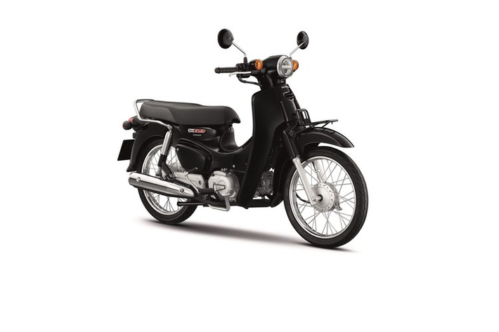 Mới đây, Honda Thái Lan vừa chính thức ra mắt phiên bản mới 2022 cho mẫu xe số huyền thoại của mình là Super Cub với điểm mới mẻ ở tùy chọn màu sắc. Trong phiên bản này, Honda Super Cub 2022 mới sẽ có thêm các tùy chọn màu cổ điển, hay có thể gọi là sự phối hợp màu sắc làm nên hình ảnh mẫu Super Cub từ những năm 50 và 60 của thế kỷ trước.