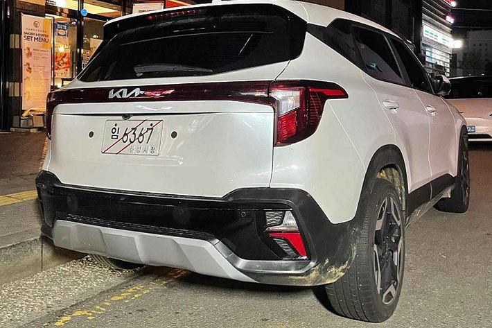 Hiện tại, Kia Seltos là mẫu xe bán chạy trong phân khúc CUV cỡ B, tuy nhiên mẫu xe này đang phải cạnh tranh chia thị phần với nhiều mẫu xe khác trong phân khúc, đặc biệt là Hyundai Creta 2022.