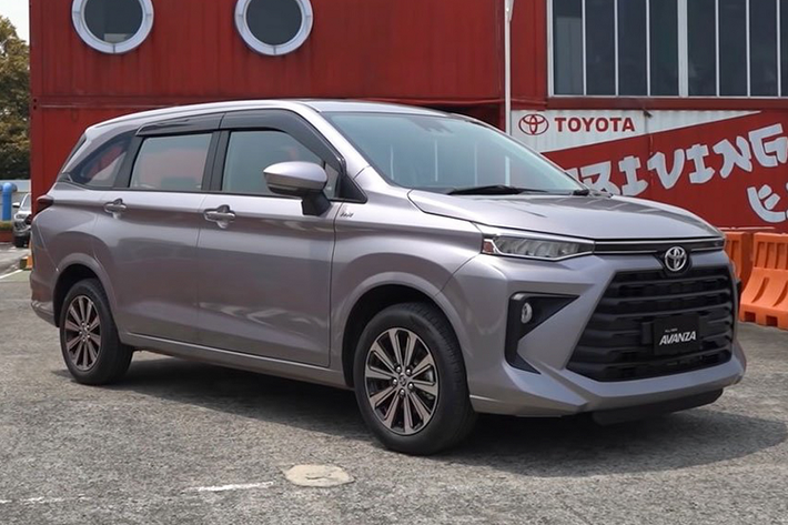 Theo tìm hiểu, Toyota Avanza 2022 thế hệ hoàn toàn mới hiện đang được đại lý chào giá 2 phiên bản với mức giá khởi điểm khoảng 520 triệu đồng cho phiên bản E số sàn, trong khi phiên bản G số tự động cao cấp có giá tạm tính khoảng 590 triệu đồng.