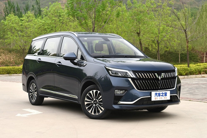 SAIC-GM-Wuling là liên doanh nổi tiếng với những mẫu xe giá siêu rẻ. Tiếp nối truyền thống này, liên doanh của tập đoàn Mỹ GM đã tung ra mẫu MPV mới mang tên Wuling Jia Chen tại Trung Quốc.