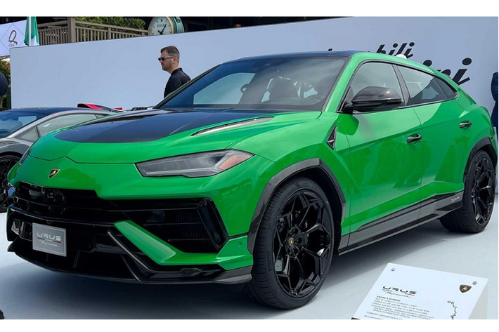 Tại triển lãm Pebble Beach Concours d'Elegance 2022 hiện đang diễn ra tại Mỹ, hãng Lamborghini đã chính thức vén màn phiên bản Performante mới của dòng xe Urus. Kể từ khi trình làng, Urus đã định nghĩa lại phân khúc SUV hiệu suất cao. Đến nay, Lamborghini Urus Performante 2023 mới lại tiếp tục đưa phân khúc này lên một tầm cao mới.