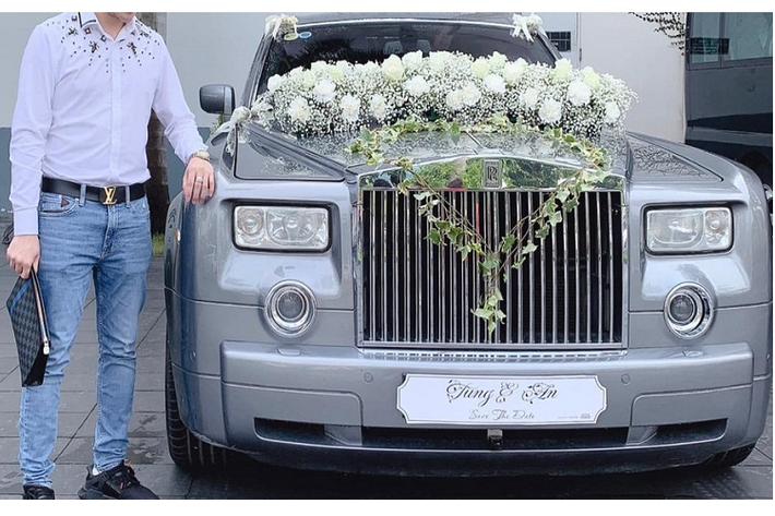 Mới đây, trên mạng xã hội xuất hiện bài đăng bóc mẽ cô gái tên N.T.V.A (hay còn gọi là Tina Dương, sinh năm 1995, quê Bắc Giang) có nhiều chiêu lừa đảo khiến không ít người phải mất trăm triệu đồng đến hàng chục tỷ đồng và đi kèm với đó là những kịch bản không tưởng đã thu hút sự quan tâm của cư dân mạng.