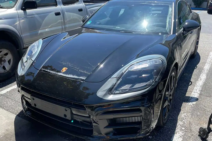 Porsche Panamera thế hệ thứ 2 đã được ra mắt từ năm 2016. Rất có thể, phiên bản thử nghiệm này sẽ là chiếc Panamera hoàn toàn mới.