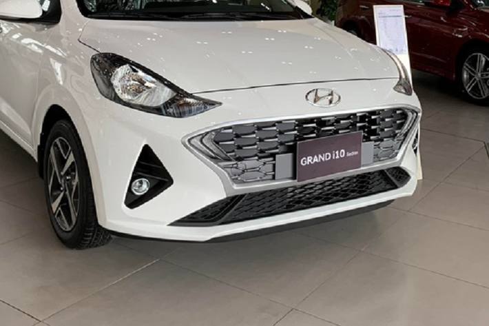 Được biết, chiếc hatchback đề cập trong bài thuộc phiên bản 1.2 AT có giá niêm yết trên thị trường là 435 triệu đồng, tổng chi phí ra biển tại Thanh Hóa rơi vào khoảng 480 triệu đồng. Như vậy, người bán đã thu được số tiền lãi gần gấp 3 lần so với những gì mình đã bỏ ra.