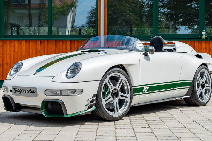 Mẫu xe RUF Bergmeister Speedster 2023 mới không mui này sở phần thân xe carbon với động cơ làm mát bằng không khí được điều chỉnh để có khả năng sản sinh công suất 444 mã lực và thiết kế độc đáo lấy cảm hứng từ những chiếc xe đua Hillclimb của Porsche.