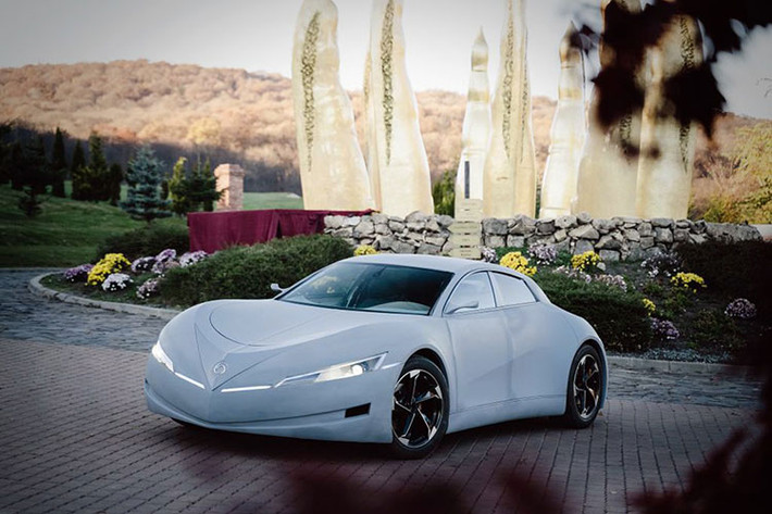 E-car chạy điện hoàn toàn mới hiện vẫn chỉ là một mẫu concept cho dù nó có thể hoạt động, vậy nên vẫn chưa rõ khi nào nó sẽ được sản xuất, chưa kể nó có thể được bán với giá bao nhiêu.